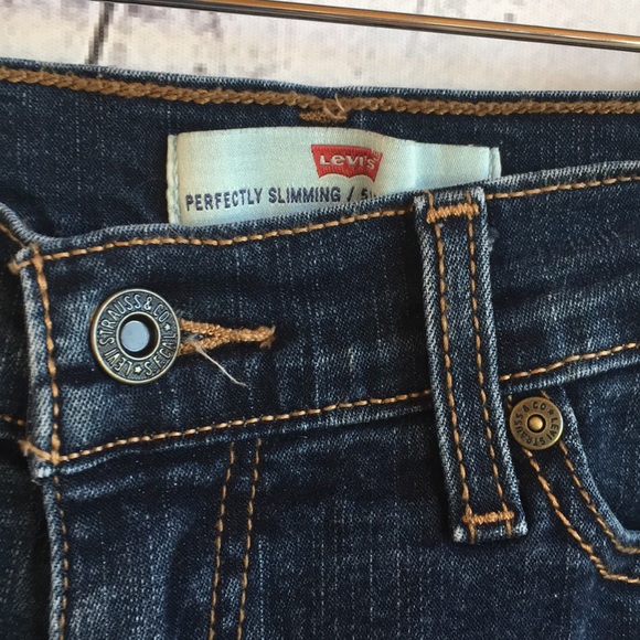 PERFECTLY SLIMMING LEVI 512 STRAIGHT LEG - Picture 2 of 5
